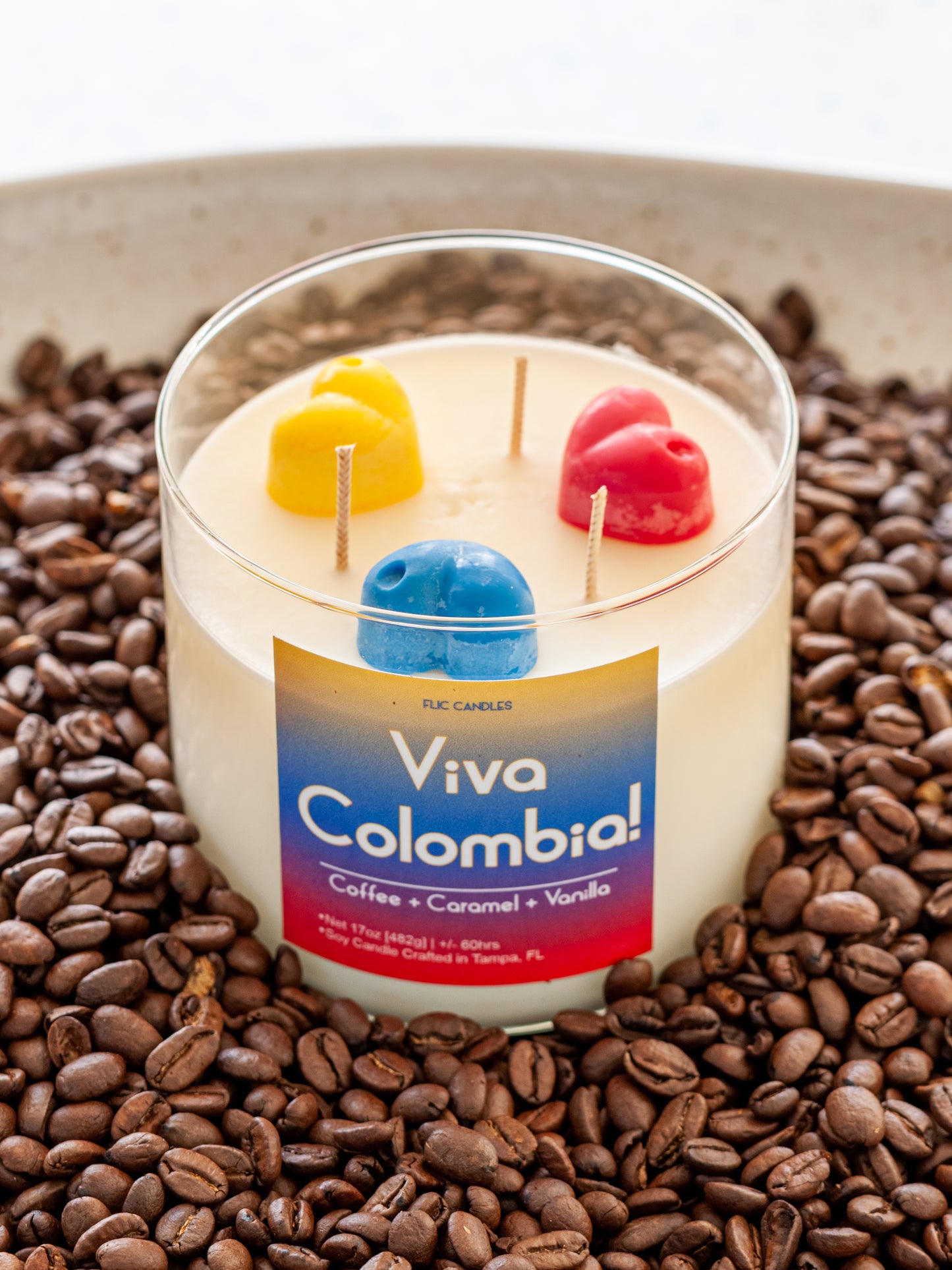 Viva Colombia! Candle 17 OZ